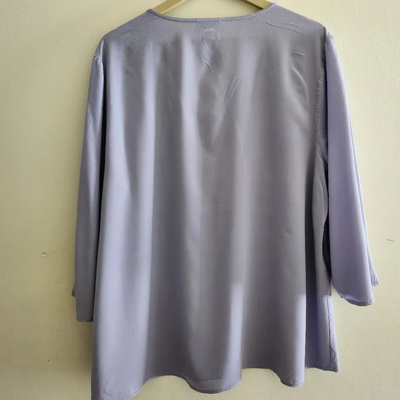J. Jill Periwinkle Embroidered Lightweight Tunic with 3/4 Sleeves Size 2X - Picture 3 of 6